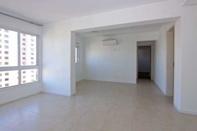 Imagem Apartamento com 2 Quartos à Venda, 7.392 m² em Passo Da Areia - Porto Alegre Imagem Apartamento com 2 Quartos à Venda, 7.392 m² em Passo Da Areia - Porto Alegre