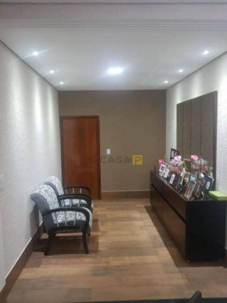 Imagem Casa com 3 Quartos à Venda, 220 m² em Parque Novo Mundo - Americana Imagem Casa com 3 Quartos à Venda, 220 m² em Parque Novo Mundo - Americana
