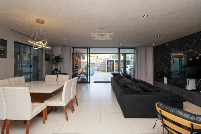 Imagem Casa com 6 Quartos à Venda, 600 m² em Recreio Dos Bandeirantes - Rio De Janeiro