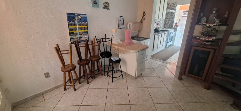 Imagem Casa com 5 Quartos à Venda, 246 m² em Estancia São Jose - Peruíbe