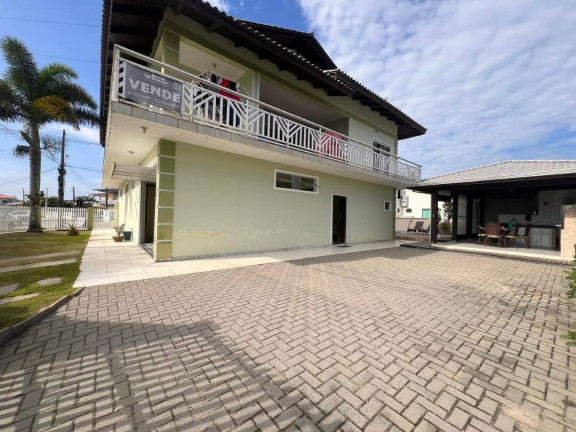 Imagem Casa com 3 Quartos à Venda, 380 m² em Centro - Balneário Barra Do Sul