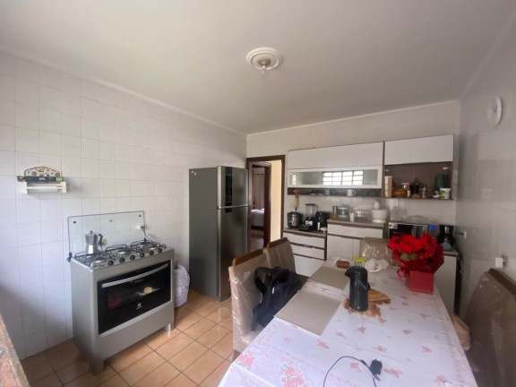 Imagem Casa com 2 Quartos à Venda, 235 m² em Jardim Quisisana - Poços De Caldas Imagem Casa com 2 Quartos à Venda, 235 m² em Jardim Quisisana - Poços De Caldas