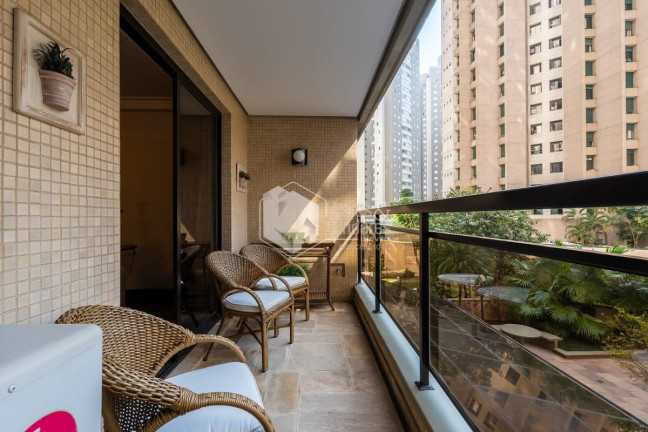 Imagem Apartamento com 3 Quartos à Venda, 120 m² em Moema - São Paulo Imagem Apartamento com 3 Quartos à Venda, 120 m² em Moema - São Paulo