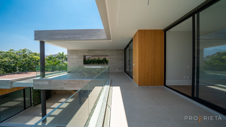Imagem Casa de Condomínio com 5 Quartos à Venda, 600 m² em Barra Da Tijuca - Rio De Janeiro Imagem Casa de Condomínio com 5 Quartos à Venda, 600 m² em Barra Da Tijuca - Rio De Janeiro