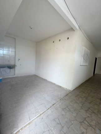 Imagem Casa com 2 Quartos para Alugar,  em Lagoa Azul - Natal