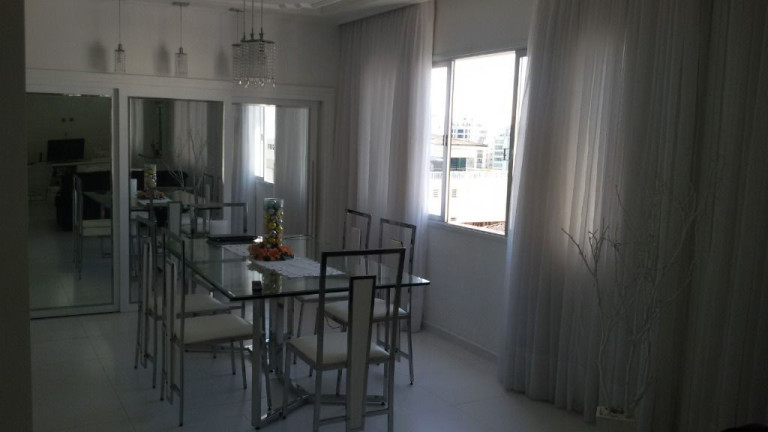 Imagem Apartamento com 4 Quartos à Venda, 235 m² em Pitangueiras - Guarujá