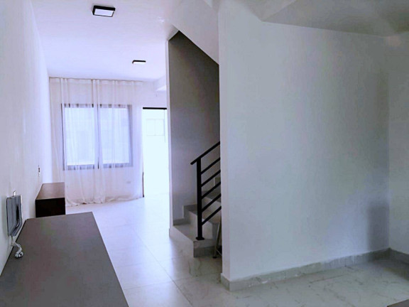 Imagem Casa com 2 Quartos para Alugar, 80 m² em Granja Viana Ii - Cotia Imagem Casa com 2 Quartos para Alugar, 80 m² em Granja Viana Ii - Cotia