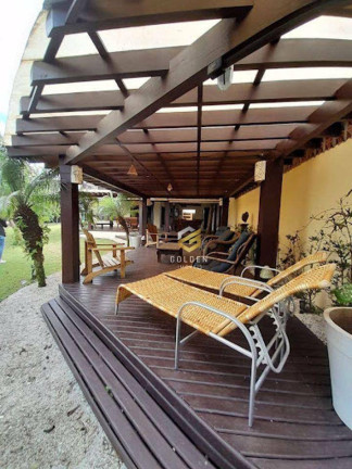 Imagem Casa com 6 Quartos à Venda, 2.000 m² em Canto Grande - Bombinhas Imagem Casa com 6 Quartos à Venda, 2.000 m² em Canto Grande - Bombinhas