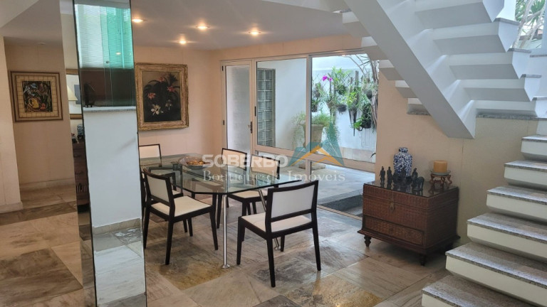 Imagem Casa com 4 Quartos à Venda, 660 m² em Barra Da Tijuca - Rio De Janeiro Imagem Casa com 4 Quartos à Venda, 660 m² em Barra Da Tijuca - Rio De Janeiro