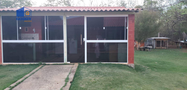 Imagem Chácara com 2 Quartos à Venda, 300 m² em Zona Rural - Chapada Dos Guimarães