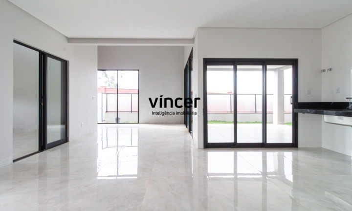 Imagem Casa com 3 Quartos à Venda, 234 m² em Jardins Nápoles - Senador Canedo