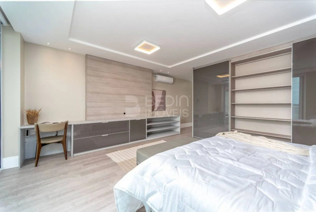 Imagem Apartamento com 4 Quartos à Venda, 315 m² em Centro - Balneário Camboriú Imagem Apartamento com 4 Quartos à Venda, 315 m² em Centro - Balneário Camboriú