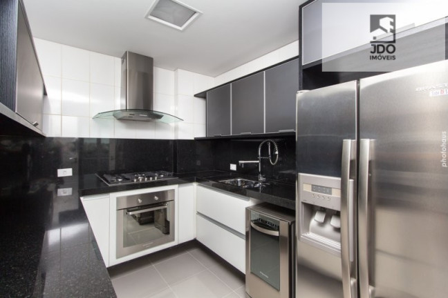 Imagem Apartamento com 3 Quartos à Venda, 176 m² em Cabral - Curitiba