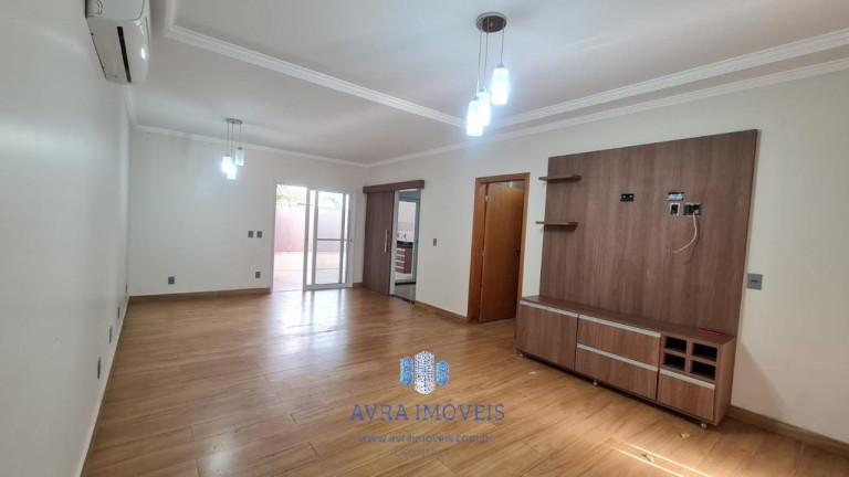 Imagem Imóvel com 3 Quartos à Venda, 173 m² em Jardim Cybelli - Ribeirão Preto Imagem Imóvel com 3 Quartos à Venda, 173 m² em Jardim Cybelli - Ribeirão Preto