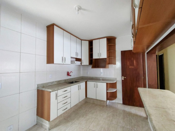 Imagem Casa com 3 Quartos à Venda, 90 m² em Barra Do Imbuí - Teresópolis