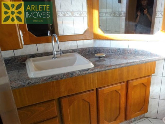 Imagem Apartamento com 4 Quartos para Alugar ou Temporada, 300 m² em Centro - Bombinhas Imagem Apartamento com 4 Quartos para Alugar ou Temporada, 300 m² em Centro - Bombinhas