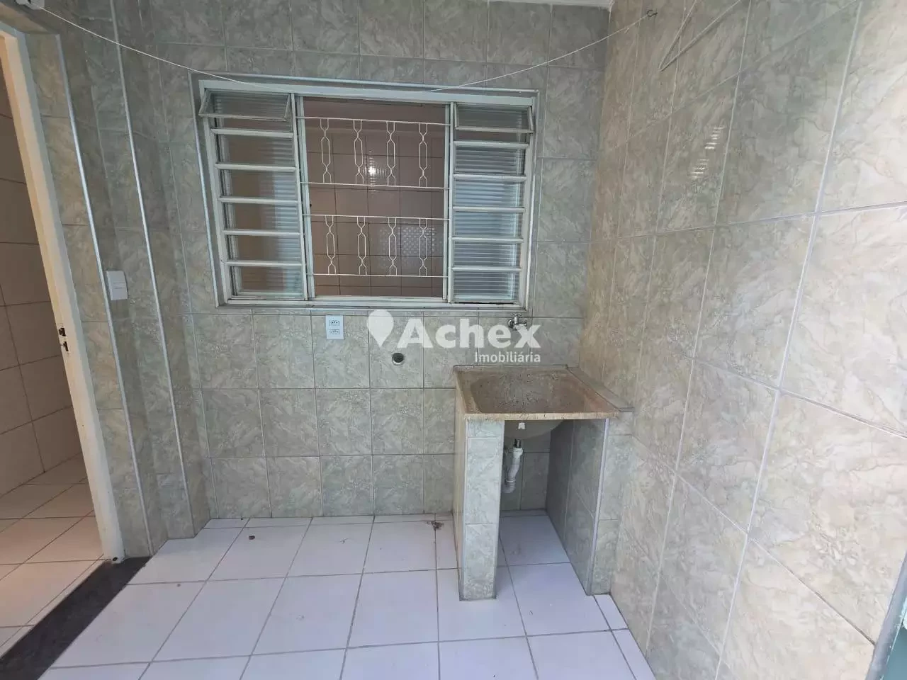 Casa com 2 Quartos para Alugar, 70 m² em Jardim Santa Genebra - Campinas