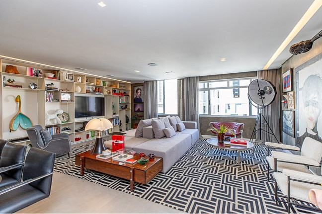 Apartamento com 2 Quartos à Venda, 129 m² em Jardim Paulista - São Paulo