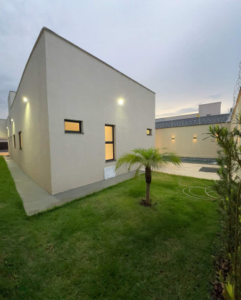 Imagem Casa com 4 Quartos à Venda, 196 m² em Moinho Dos Ventos - Goiania Imagem Casa com 4 Quartos à Venda, 196 m² em Moinho Dos Ventos - Goiania