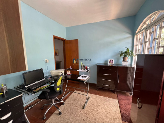 Imagem Casa com 5 Quartos à Venda, 250 m² em Guará Ii - Brasília Imagem Casa com 5 Quartos à Venda, 250 m² em Guará Ii - Brasília