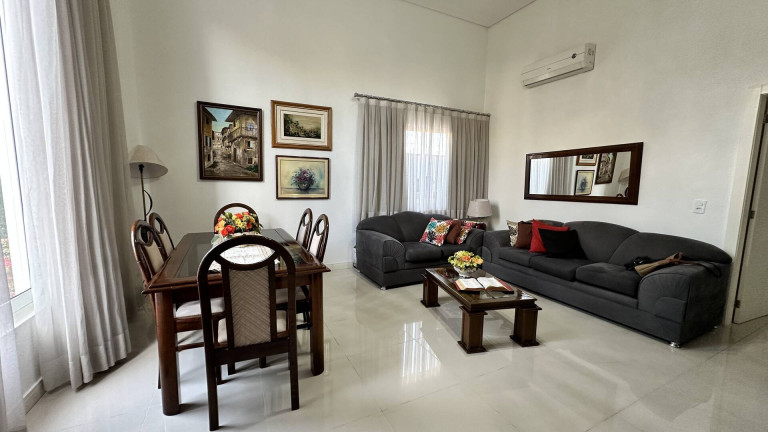 Imagem Casa com 3 Quartos à Venda, 303 m² em Klp - Foz Do Iguaçu Imagem Casa com 3 Quartos à Venda, 303 m² em Klp - Foz Do Iguaçu