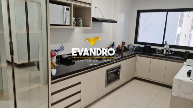 Imagem Apartamento com 4 Quartos à Venda, 247 m² em Duque De Caxias - Cuiabá
