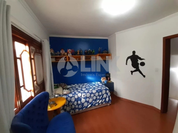 Imagem Casa com 3 Quartos à Venda, 226 m² em Jardim Itu - Porto Alegre Imagem Casa com 3 Quartos à Venda, 226 m² em Jardim Itu - Porto Alegre