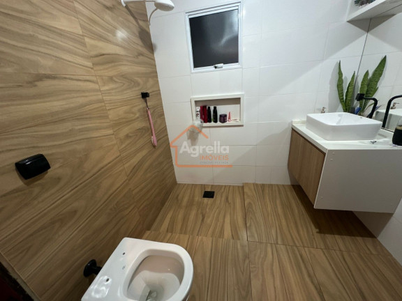 Imagem Casa com 3 Quartos à Venda, 250 m² em Jardim Ipê I - Mogi Guaçu Imagem Casa com 3 Quartos à Venda, 250 m² em Jardim Ipê I - Mogi Guaçu