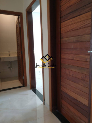 Imagem Casa com 4 Quartos à Venda, 150 m² em Mangabeira - Feira De Santana Imagem Casa com 4 Quartos à Venda, 150 m² em Mangabeira - Feira De Santana