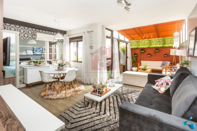 Apartamento com 1 Quarto à Venda, 77 m² em Independência - Porto Alegre