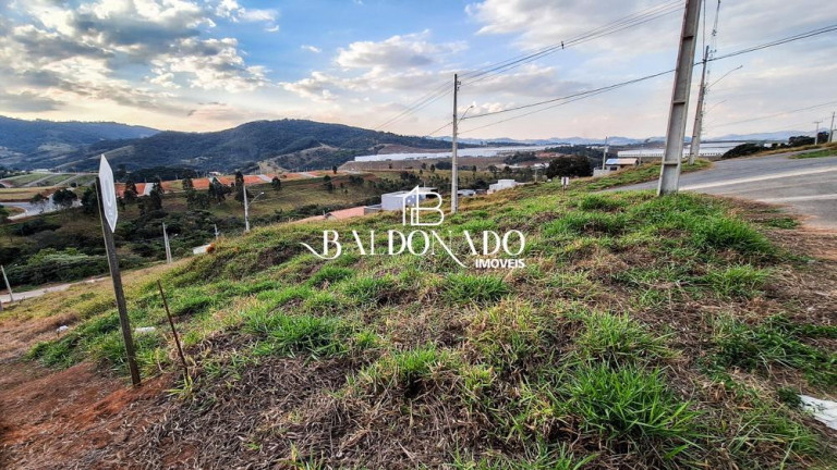 Imagem Terreno à Venda, 202 m² em Centro - Extrema Imagem Terreno à Venda, 202 m² em Centro - Extrema
