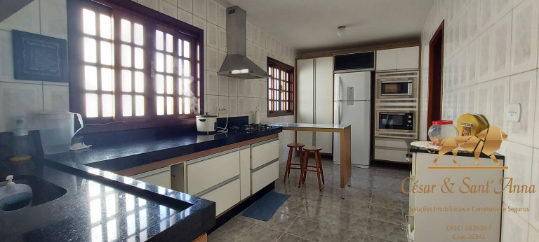 Imagem Casa com 4 Quartos à Venda, 250 m² em Floresta Negra - Campos Do Jordão Imagem Casa com 4 Quartos à Venda, 250 m² em Floresta Negra - Campos Do Jordão