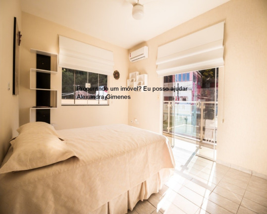 Imagem Casa com 4 Quartos à Venda, 230 m² em Centro - Caraguatatuba Imagem Casa com 4 Quartos à Venda, 230 m² em Centro - Caraguatatuba