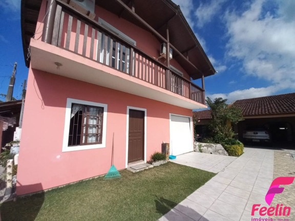 Casa com 3 Quartos à Venda, 166 m² em Campeche - Florianópolis