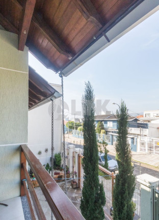 Imagem Casa com 3 Quartos à Venda, 182 m² em Vila Ipiranga - Porto Alegre