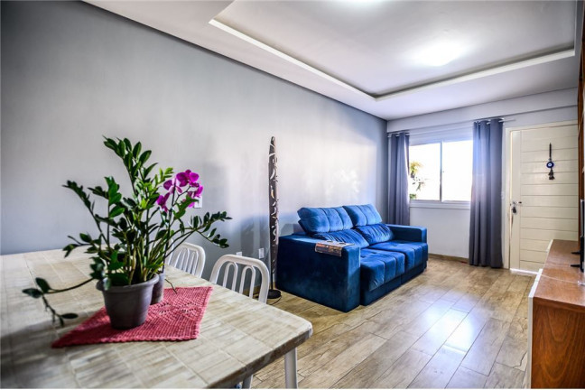 Imagem Casa com 2 Quartos à Venda, em Jardim Itu - Porto Alegre Imagem Casa com 2 Quartos à Venda, em Jardim Itu - Porto Alegre