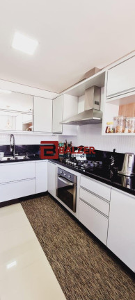 Imagem Casa com 3 Quartos à Venda, 200 m² em Corrego Grande - Florianópolis Imagem Casa com 3 Quartos à Venda, 200 m² em Corrego Grande - Florianópolis
