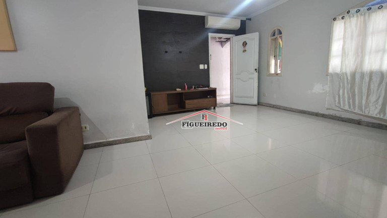 Imagem Casa com 3 Quartos para Alugar, 171 m² em Boqueirão - Praia Grande