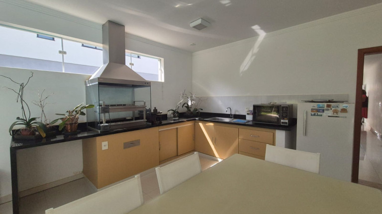 Imagem Casa com 3 Quartos à Venda, 1.600 m² em Lago Azul - Golfe - Araçoiaba Da Serra