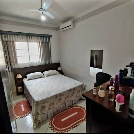 Imagem Casa com 4 Quartos à Venda, 250 m² em Jardim São Joaquim - Vargem Grande Do Sul Imagem Casa com 4 Quartos à Venda, 250 m² em Jardim São Joaquim - Vargem Grande Do Sul