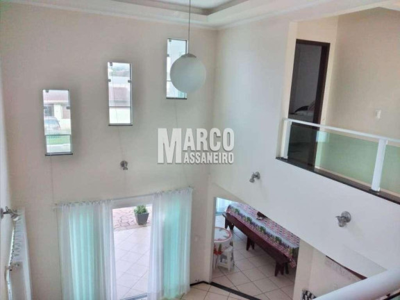 Imagem Casa com 4 Quartos à Venda, 100 m² em Costeira - Balneário Barra Do Sul Imagem Casa com 4 Quartos à Venda, 100 m² em Costeira - Balneário Barra Do Sul