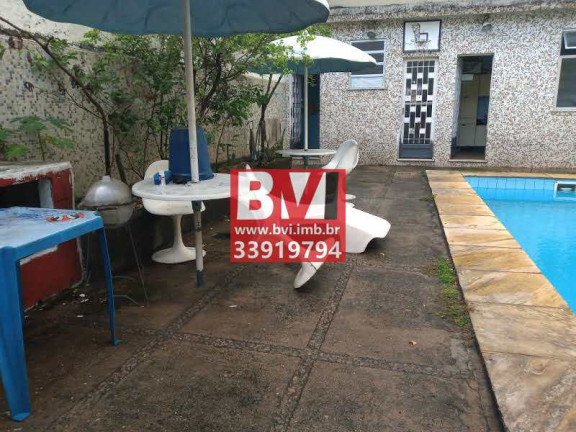 Imagem Casa com 3 Quartos à Venda, 250 m² em Vila Kosmos - Rio De Janeiro Imagem Casa com 3 Quartos à Venda, 250 m² em Vila Kosmos - Rio De Janeiro