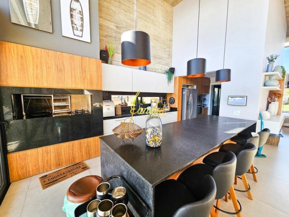 Imagem Casa de Condomínio com 4 Quartos à Venda, 254 m² em Centro - Xangri-la