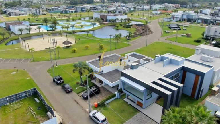 Imagem Casa de Condomínio com 5 Quartos à Venda, 310 m² em Zona Nova - Capão Da Canoa