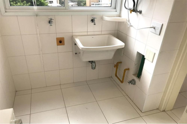 Imagem Imóvel com 1 Quarto à Venda, em Vila Olímpia - São Paulo Imagem Imóvel com 1 Quarto à Venda, em Vila Olímpia - São Paulo