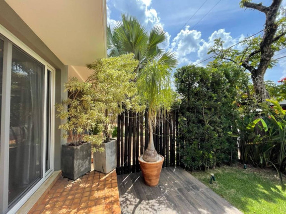 Imagem Casa com 4 Quartos à Venda, 260 m² em Alphaville Residencial Um - Barueri Imagem Casa com 4 Quartos à Venda, 260 m² em Alphaville Residencial Um - Barueri