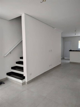 Imagem Sobrado com 2 Quartos à Venda, 81 m² em Itaóca - Mongaguá