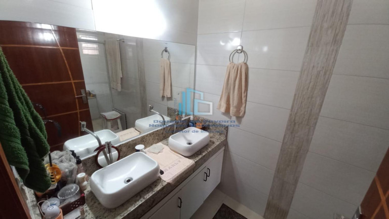 Imagem Casa com 3 Quartos à Venda, 140 m² em Caiçara - Praia Grande Imagem Casa com 3 Quartos à Venda, 140 m² em Caiçara - Praia Grande