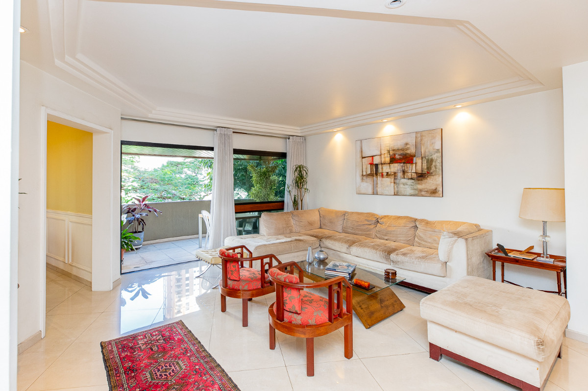 Imagem Apartamento com 4 Quartos à Venda, 200 m² em Moema - São Paulo