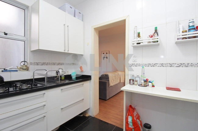 Imagem Apartamento com 2 Quartos à Venda, 66 m² em Moinhos De Vento - Porto Alegre